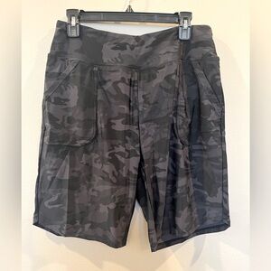 VIDDIA black camo athletic‎ shorts men’s L athleisure lightweight casual new